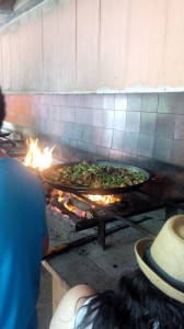 ¡Preparación de paellas!