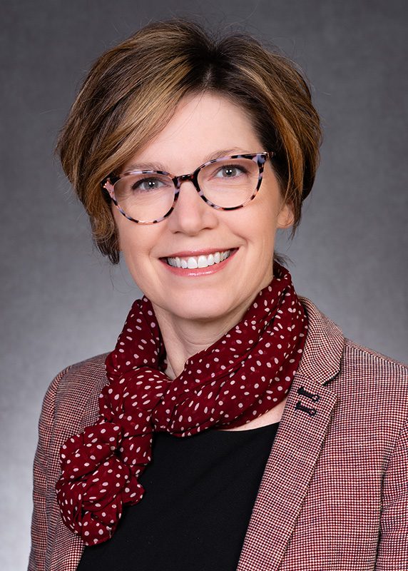 Kristen Lucas headshot