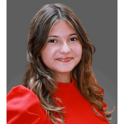 Headshot of Mariana Meneses
